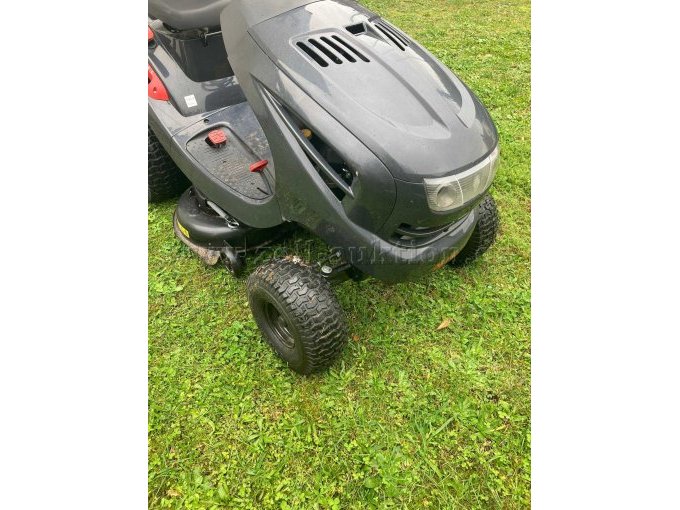 Vorderansicht halb links