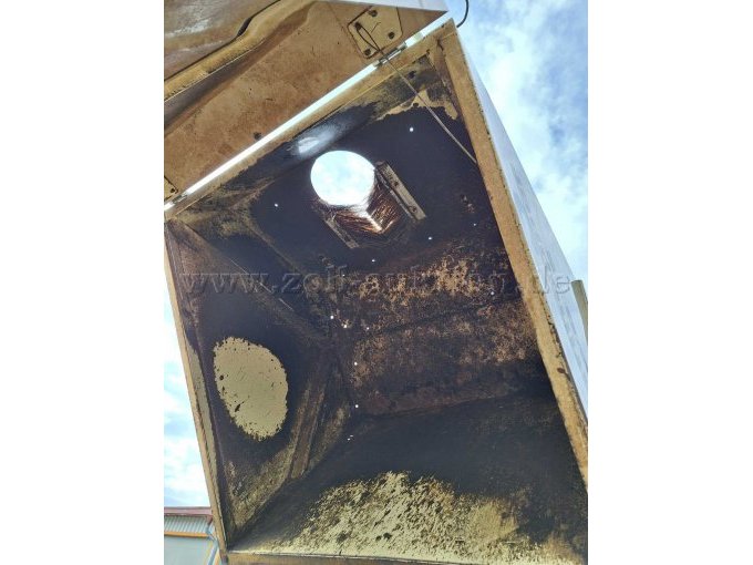 Auffangbehälter innen