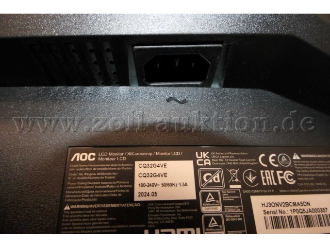 Detailaufnahme 3 der Rückseite mit Anschluss des Netzteils