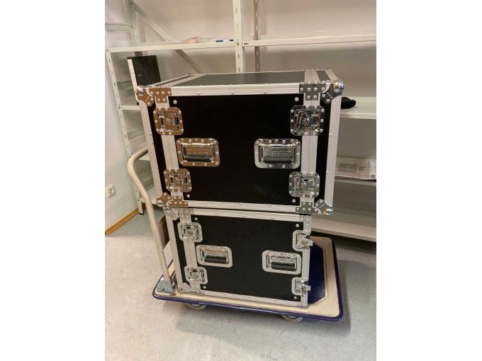 Transportkisten Case für Endstufen und Kabel