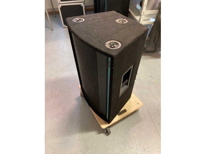 Einzelne Box mit Halteösen