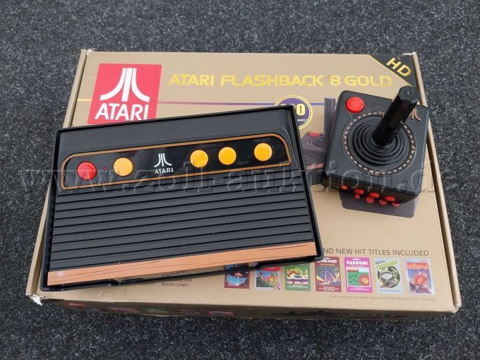 Konsole mit einem Joystick