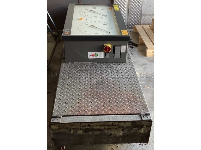 ATT ARGUS P 210 Bremsprüfstand - Ansicht seitlich