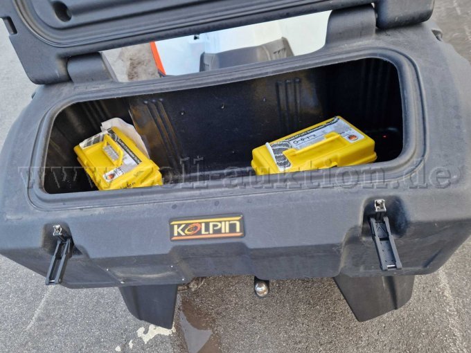 Koffer mit Schneeketten