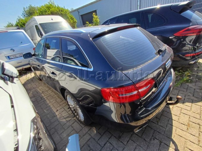 Audi A4 - hinten links
