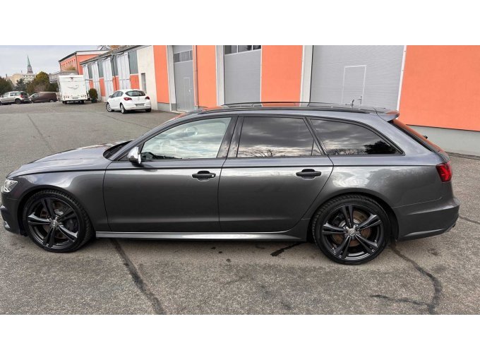 AUDI S6 Avant - Gesamtansicht
