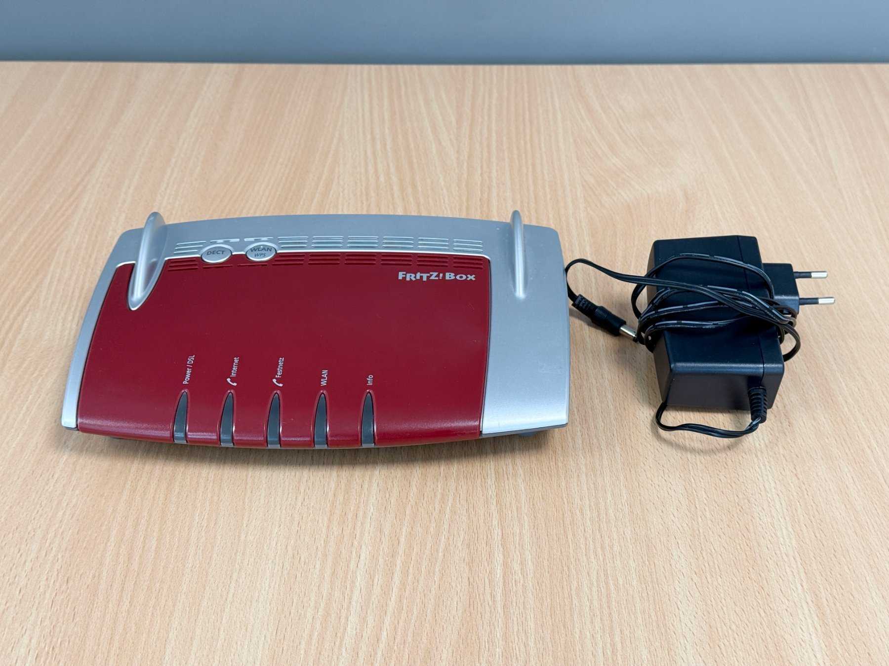 AVM FRITZ!Box 7490 mit Netzteil