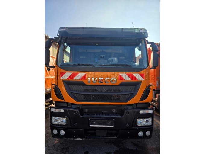 Iveco/Faun/Zöller Müllsammelfahrzeug, vordere Ansicht