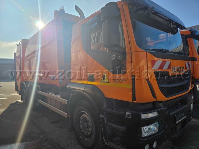 Iveco/Faun/Zöller Müllsammelfahrzeug, rechte vordere Seitenansicht