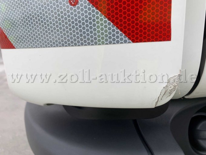 Spoiler links gebrochen