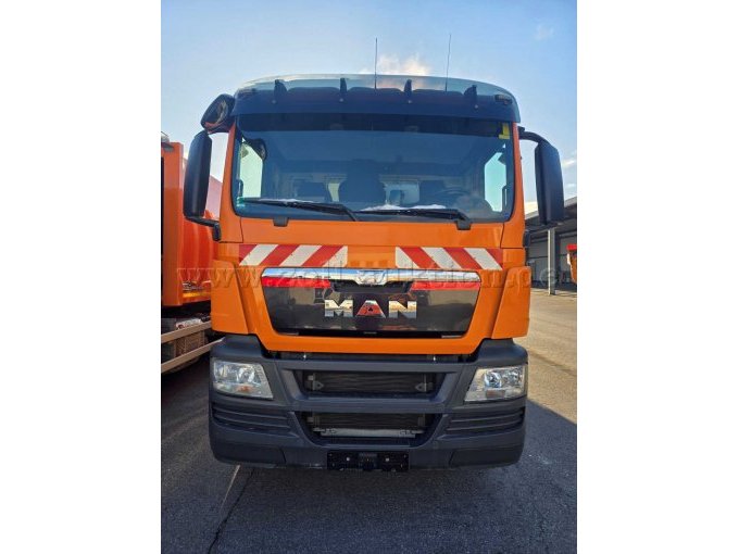 MAN/Faun/Zöller Müllsammelfahrzeug, Vordere Ansicht