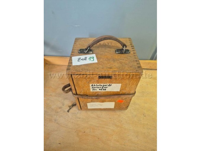 Transportbox aus Holz.