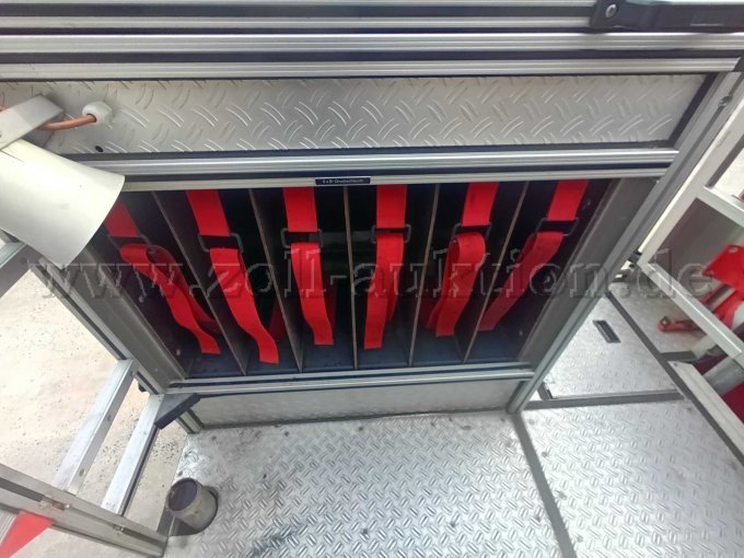 Staufach für B-Schläuche