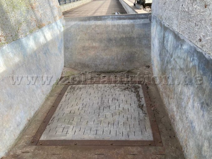 Absetzcontainer mit Entwässerungsboden