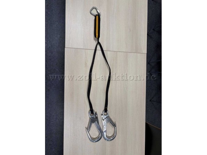 Standplatzsicherung mit 2 Rohrhacken und Bandfalldämpfer Bj. 2015