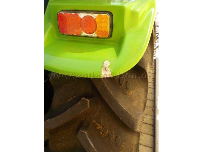 Detailbild Schaden an Kotflügel