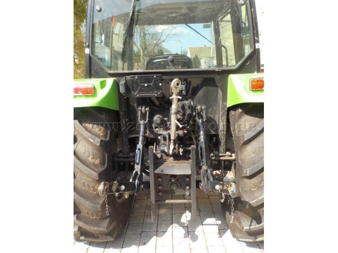 Heckansicht Ackerschlepper