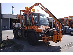 Unimog Fahrzeugansicht Front und Beifahrerseite