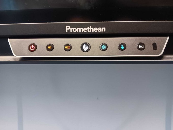 Frontansicht - Bedienungsleiste unten