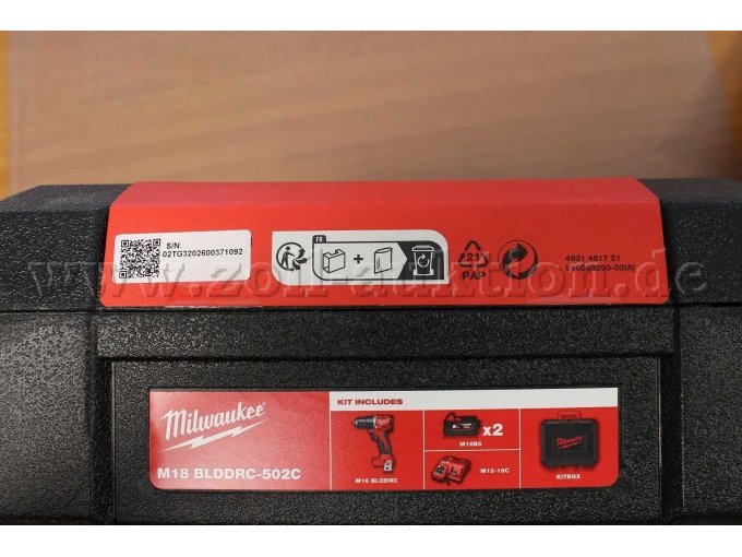 1 Akku-Bohrschrauber Milwaukee M18BLDDRC-502C mit Transportkoffer – foto 3 – kavel bij Zoll-Auktion, Aachen