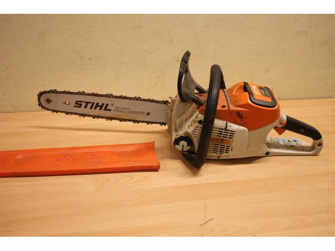 1Akku- Kettensäge „Stihl“ MSA 220 C-B 40 cm