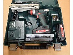 1 Akku- Schlagbohrschrauber „Metabo“ im Werkzeugkoffer mit Zubehör