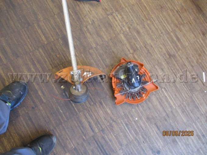 1 Akkufreischneider Pellenc, Akkufreischneider Pellenc Excelion 2000 – foto 2 – kavel bij Zoll-Auktion, Fürth