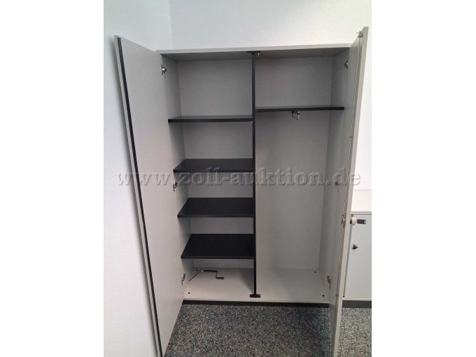 Akte- Garderobenschrank - Innen