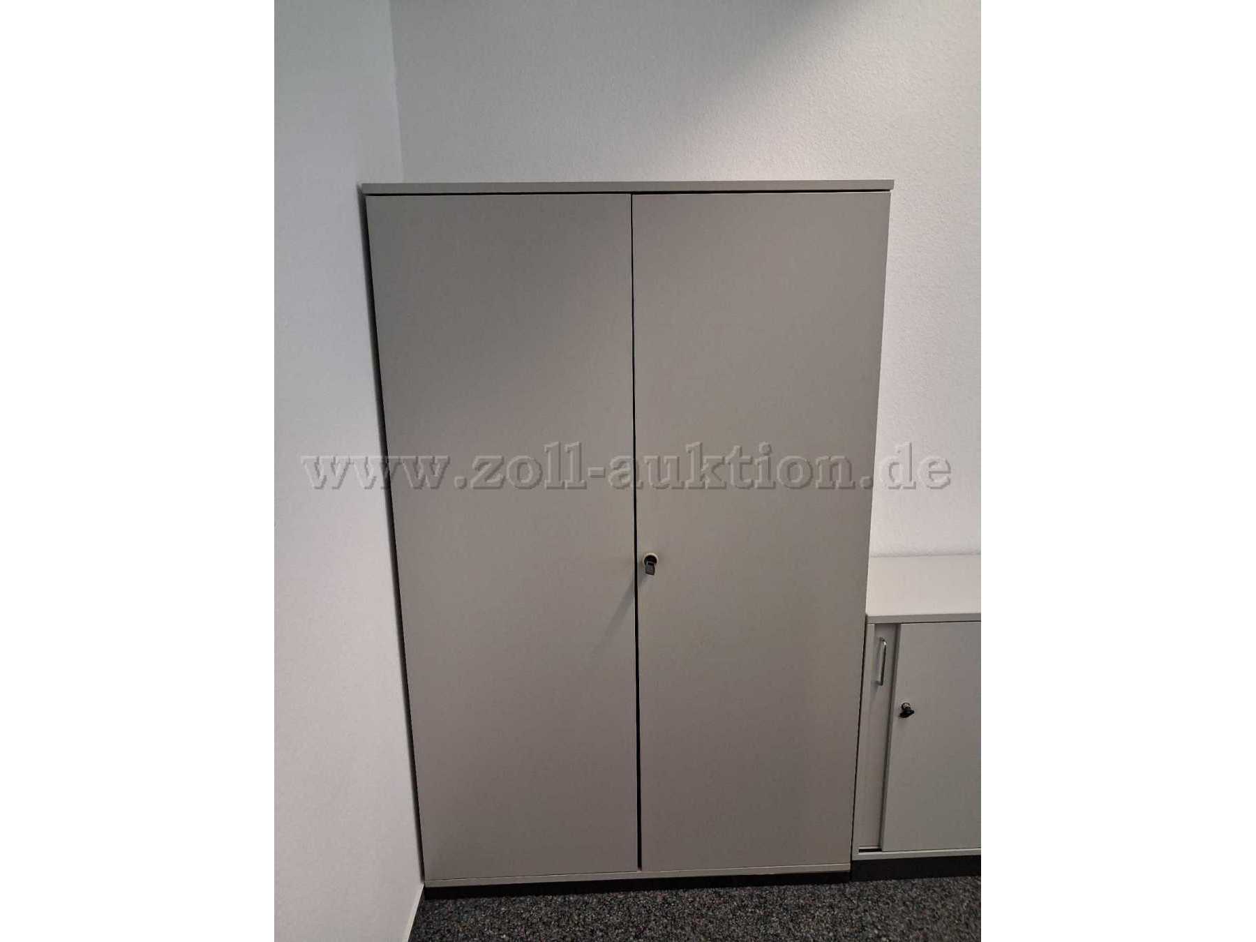 Akte- Garderobenschrank - Front