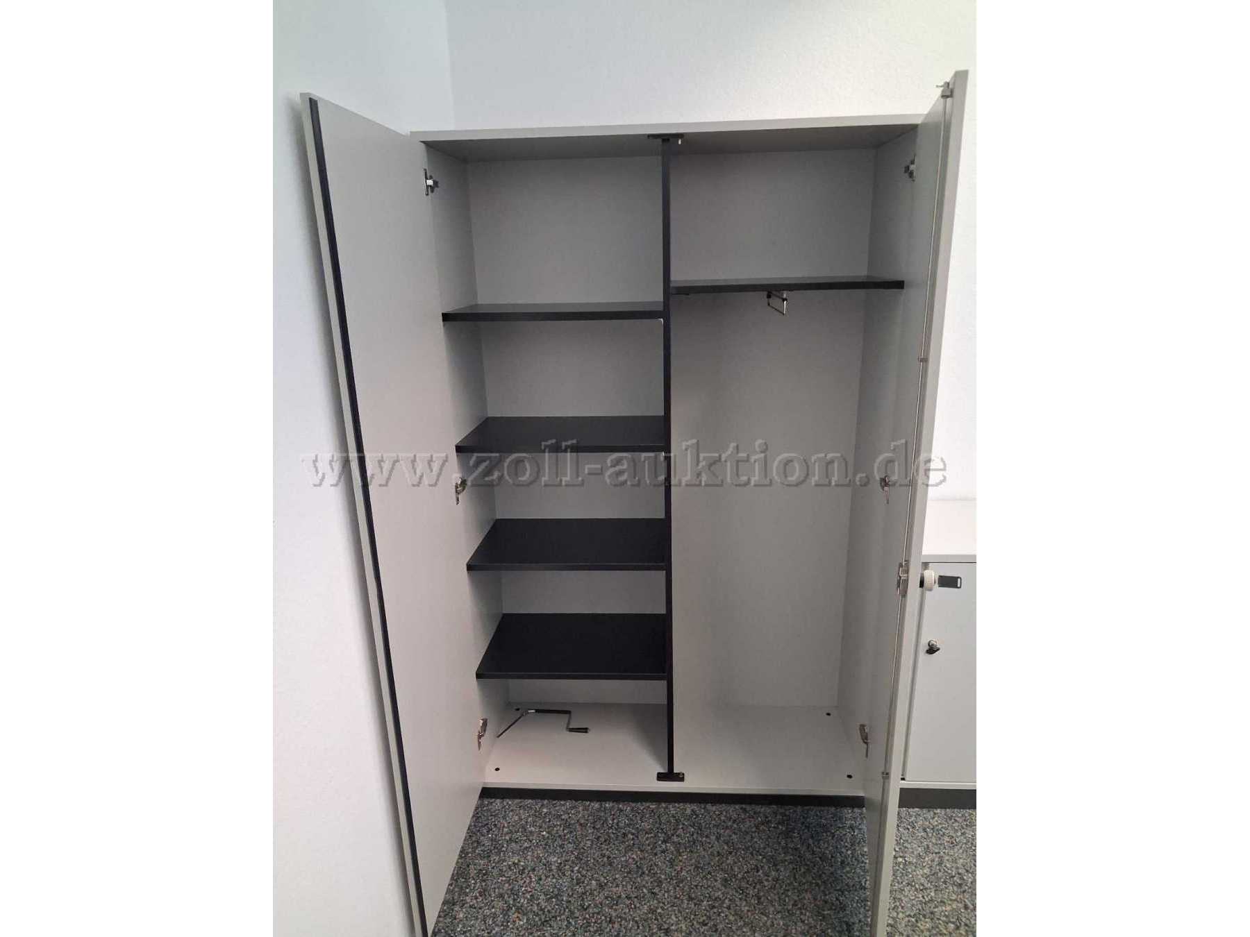 Akte- Garderobenschrank - Innen