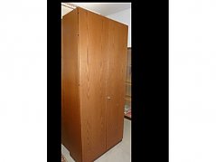 Schrank Kirschholz-Dekor Front seitlich