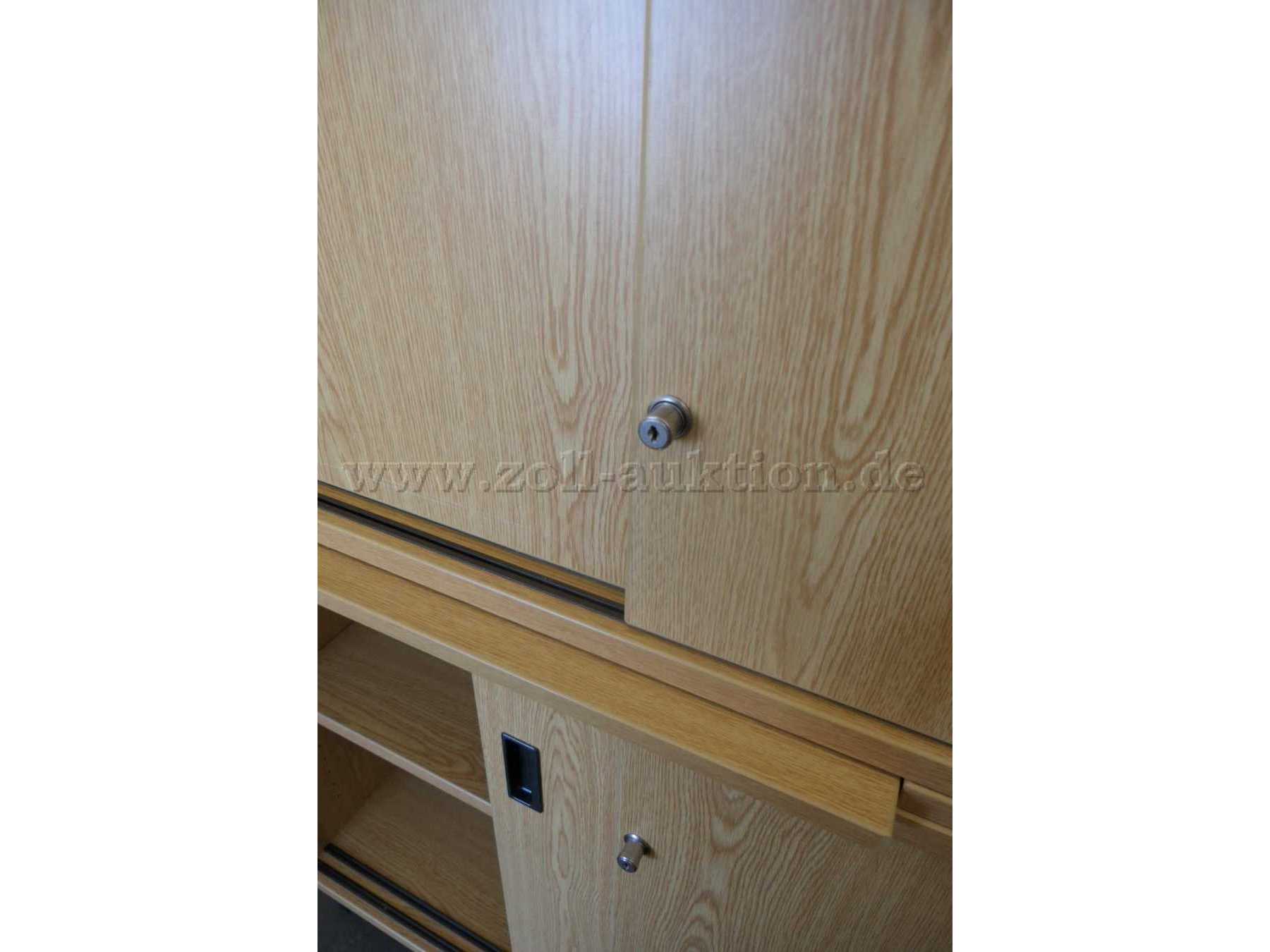 Schrank
