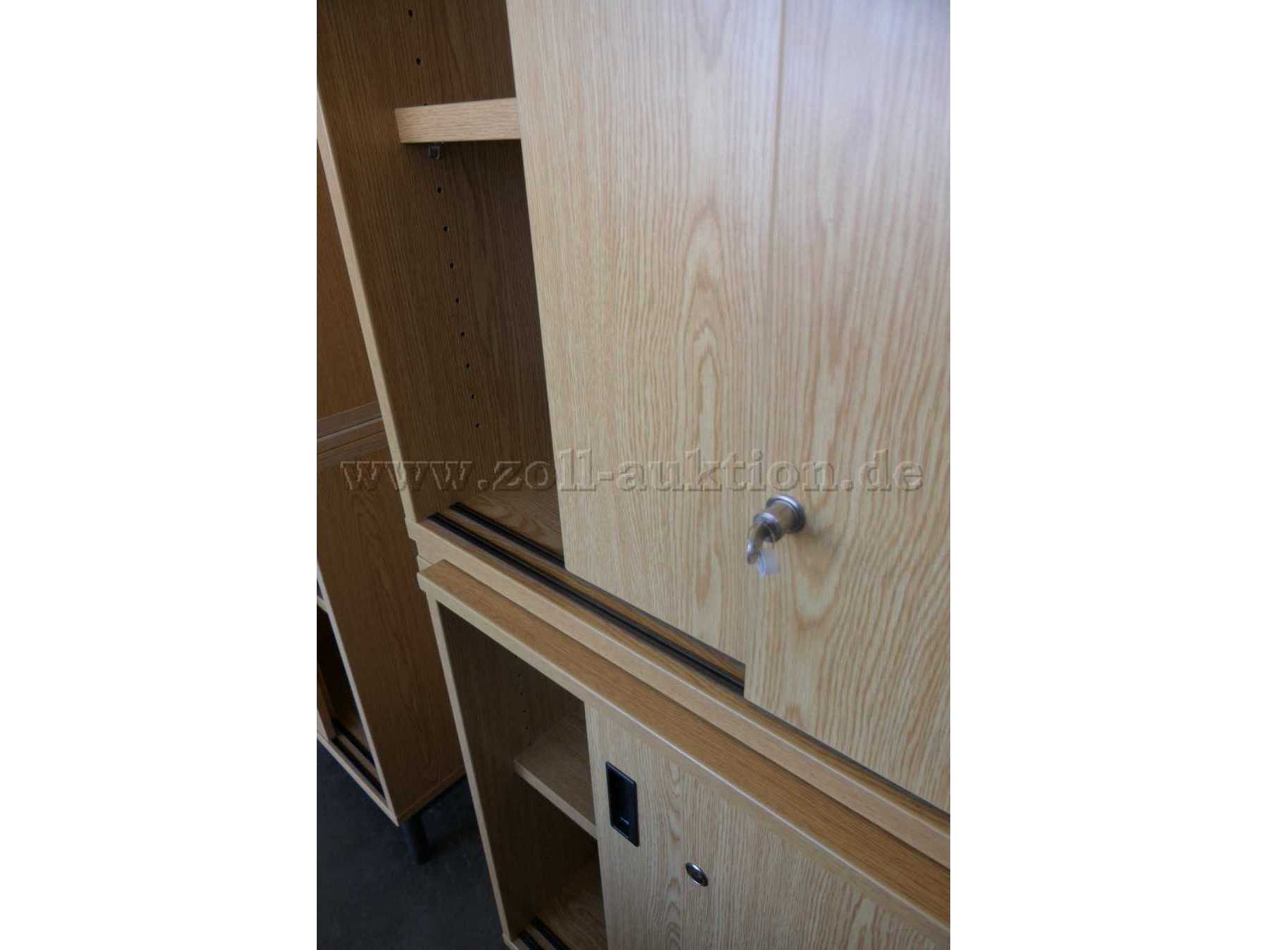 Schrank