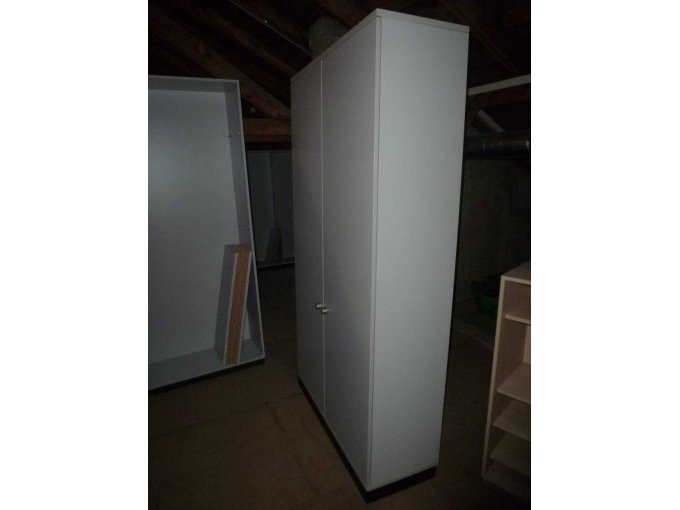 Aktenschrank lichtgrau Seitenansicht rechts