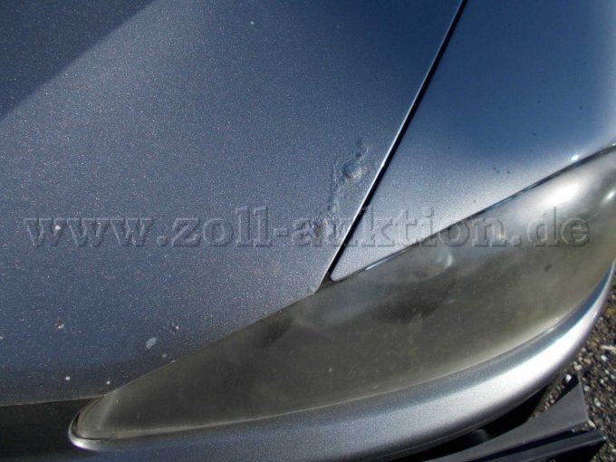 Schaden Motorhaube