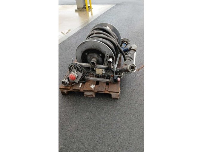 Seite 1 mit Anschlüsse Seite 1 mit Anschlüsse