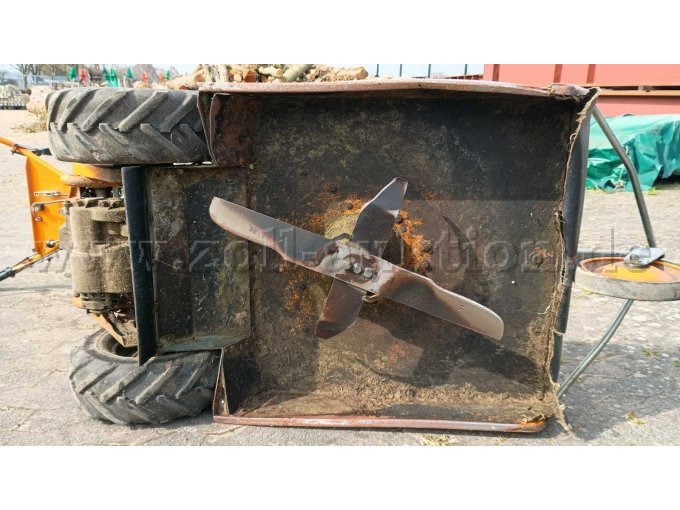 Ansicht von unten, Mähmesser