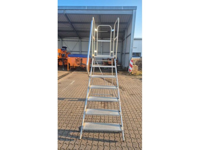 Plattformleiter von vorne