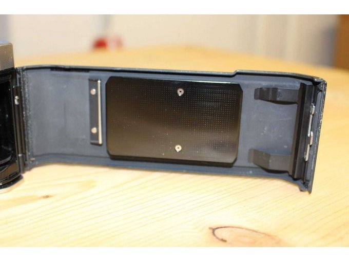 Kamera Rückseite geöffnet