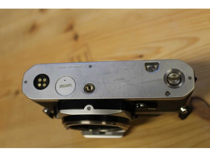 Ansicht Kamera ohne Zubehör Unterseite