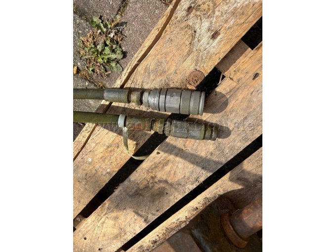 Hydraulikanschlüsse