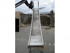 Gebrauchte Edelstahlrutsche mit Handlauf, leichte Verschmutzungen
