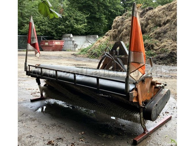 Ansicht vorne links