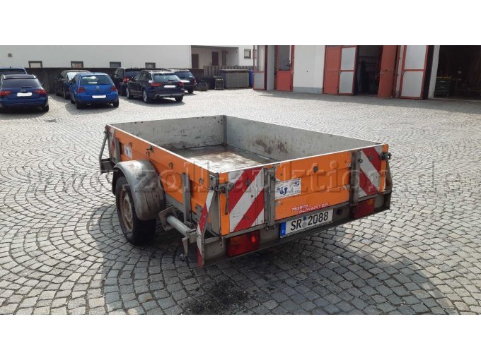 hinten