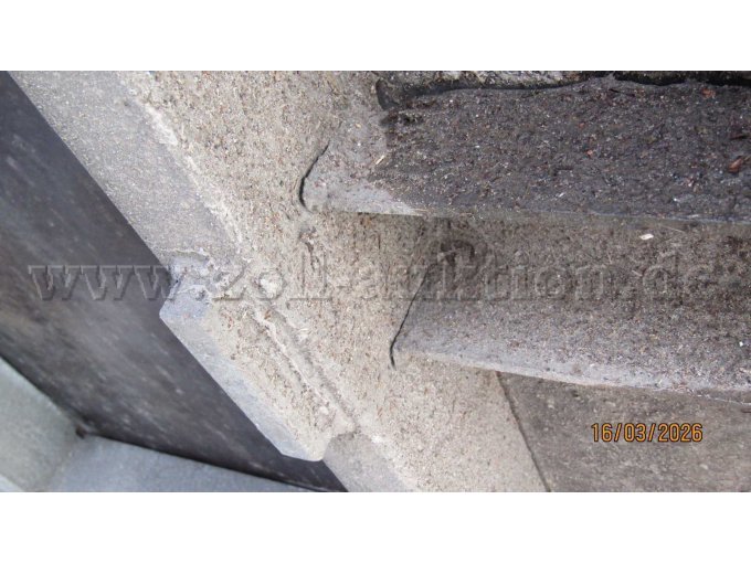 Querstreben angerissen rechts und links