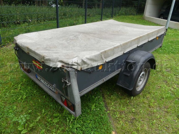 Gesamtansicht hinten rechts