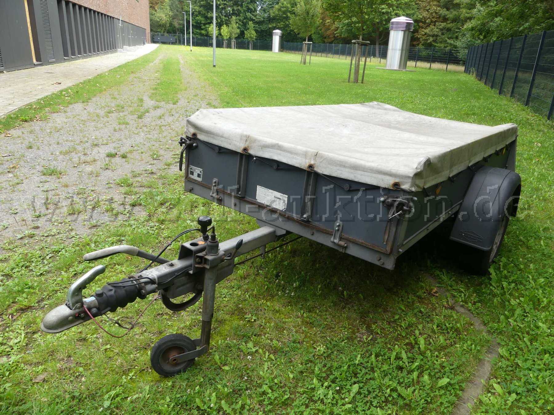 Gesamtansicht vorn links