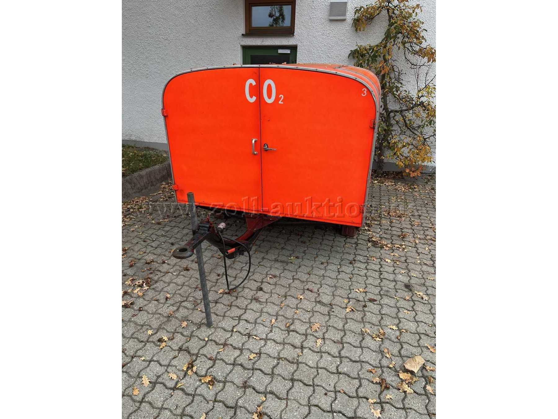 CO²-Anhänger vorne rechts