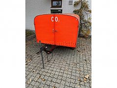 CO²-Anhänger vorne rechts
