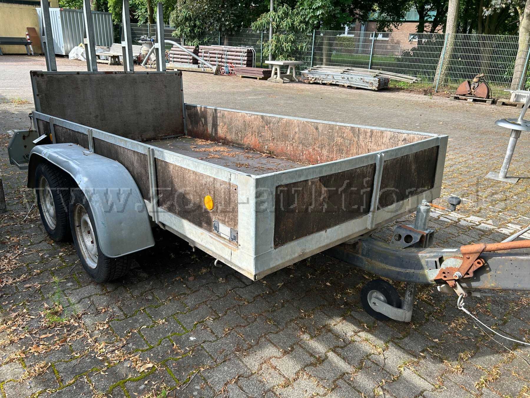 Anhänger gesamt